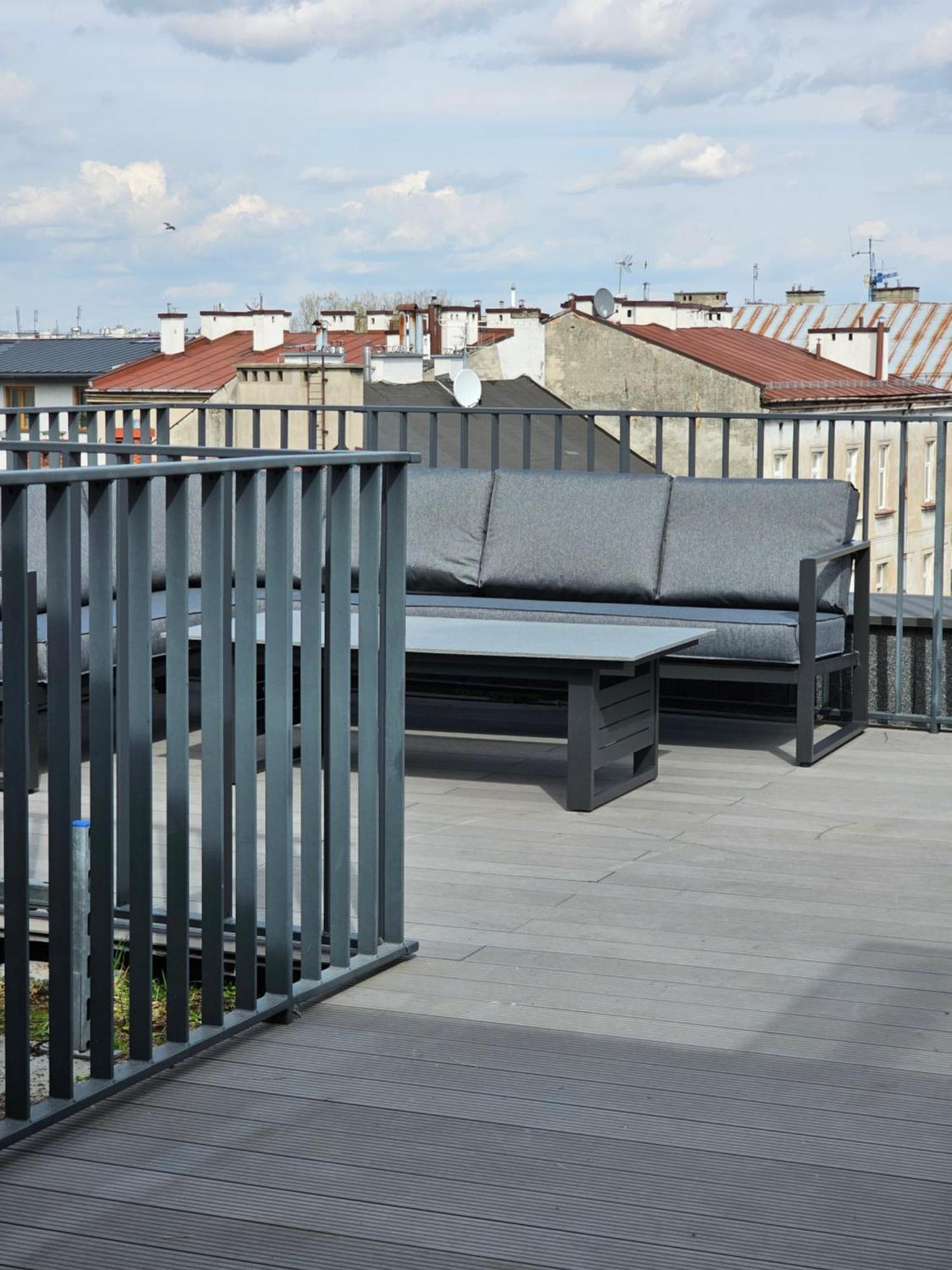 Rooftop Apartment With Terrace By T Краків Екстер'єр фото